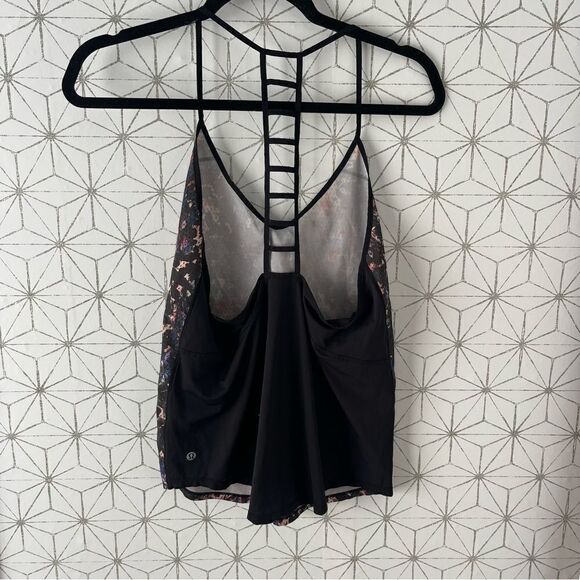 Lululemon Breezy Singlet
Floral Sport Black Multi / Black - Picture 7 of 8